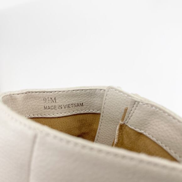 Linea PAOLO Rad Ivory Ankle Boot Square Toe Low Heel Womens Size 8.5 Winter Fit - Picture 8 of 8